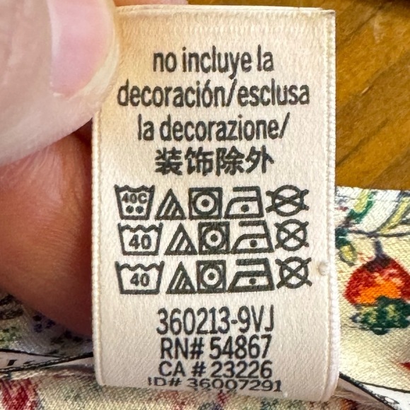 Victoria’s Secret Satin Lace Floral Cover-up Kimono Robe Size XS - Picture 14 of 14